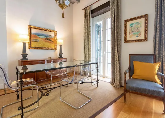 Museum Duplex And Patios, Historical Center, 8 Pax