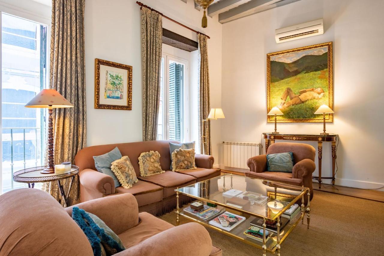 Museum Duplex And Patios, Historical Center, 8 Pax * Séville